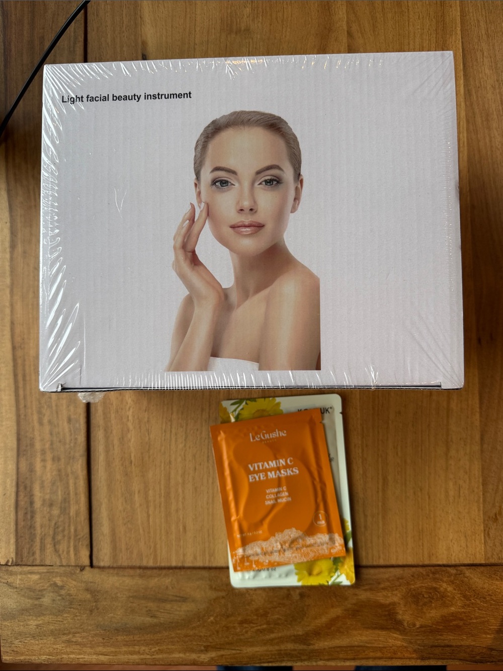 LED face mask